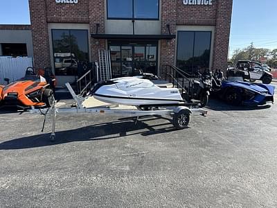 BOATZON | Yamaha SuperJet 2023