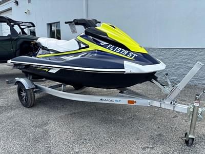 BOATZON | Yamaha VX Deluxe 2020