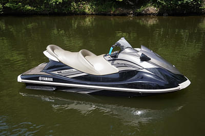 BOATZON | Yamaha WaveRunner VX Cruiser 2010