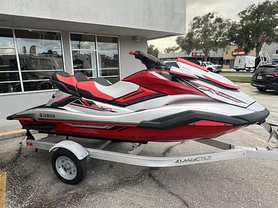 BOATZON | Yamaha WaveRunners FX Cruiser SVHO 2020