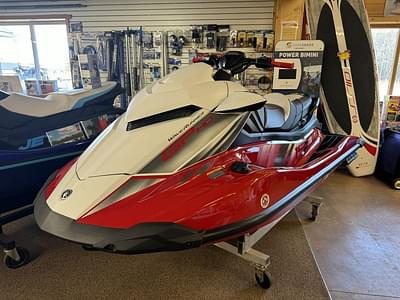 BOATZON | Yamaha WaveRunners GP HO 2025