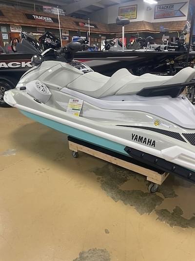 BOATZON | Yamaha Waverunners VX CHOA 2025