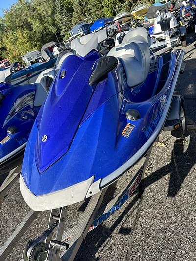 BOATZON | Yamaha Waverunners VX Cruiser 2011