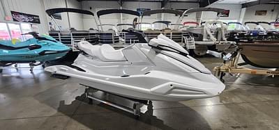 BOATZON | Yamaha WaveRunners VX Cruiser 2025
