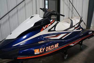 BOATZON | Yamaha WaveRunners VX Cruiser HO 2019