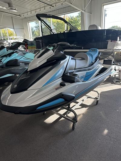 BOATZON | Yamaha WaveRunners VX Cruiser with Audio 2024