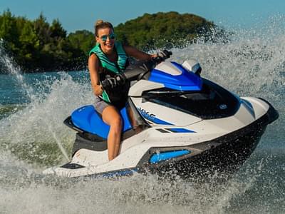 BOATZON | Yamaha WaveRunners VXC 2024