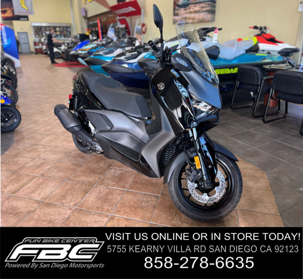 YAMAHA XMAX サービスマニュアル 2025 2025 Yamaha XMAX Preview | Rider Magazine