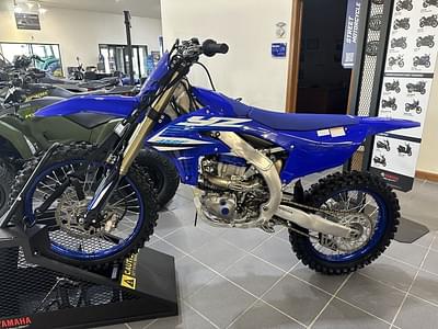 BOATZON | Yamaha YZ450F Team Yamaha Blue 2025 BOATZON | Yamaha YZ450F Team Yamaha Blue 2025