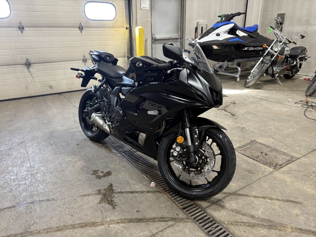 2026 Yamaha YZFR7 - Sold Boat
