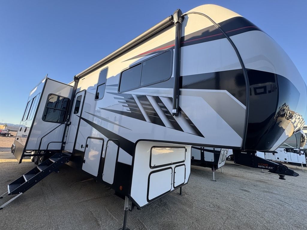 Used Alliance RV Valor 41V15 2023 for sale in Lake Havasu City