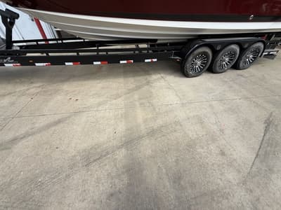 BOATZON | B&M Manufacturing 31Ft Steel 2021