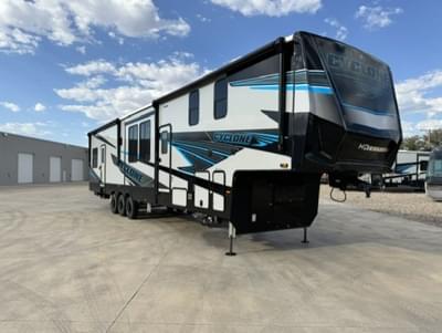 BOATZON | Heartland Cyclone 4118 2025