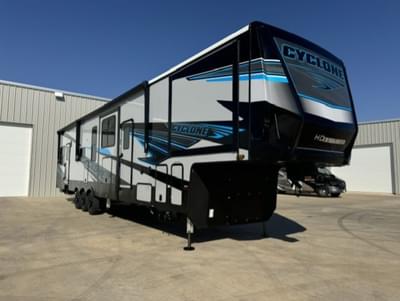 BOATZON | Heartland Cyclone Cyclone 4008 2026