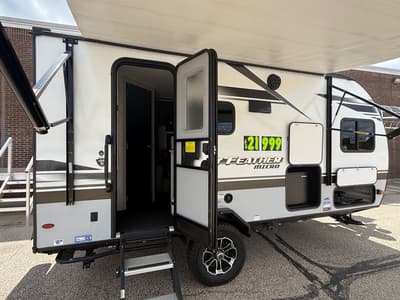 BOATZON | Jayco 166FBS Jay Feather Micro 2021