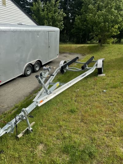 BOATZON | Load Rite 17245090VT 2027