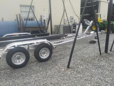 BOATZON | Load Rite 5 STARR Aluminum Tandem And Triaxle Bunk 5SAC23T5200102LTB1 2025