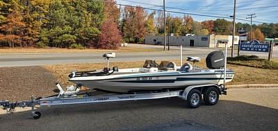 BOATZON | Load Rite Aluminum Bass Boat Trailers BA19T5200102TB1 2024