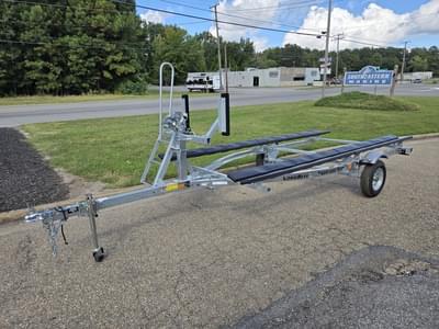 BOATZON | Load Rite PSeries Pontoon P161800T 2025