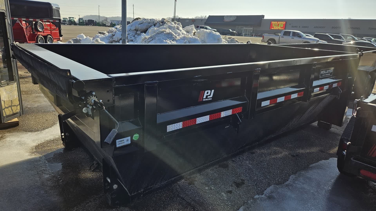 2026 PJ Trailers PJ Trailers 133 CUBIC YARD ROLL OFF BIN 2026 - Sold Boat