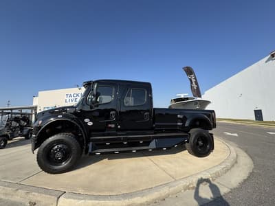 BOATZON | SportChassis P4XL 2026