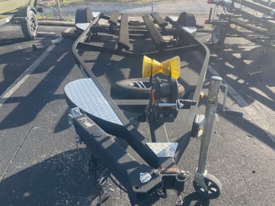 BOATZON | Triton Boats 18TRX TRAILER 2020