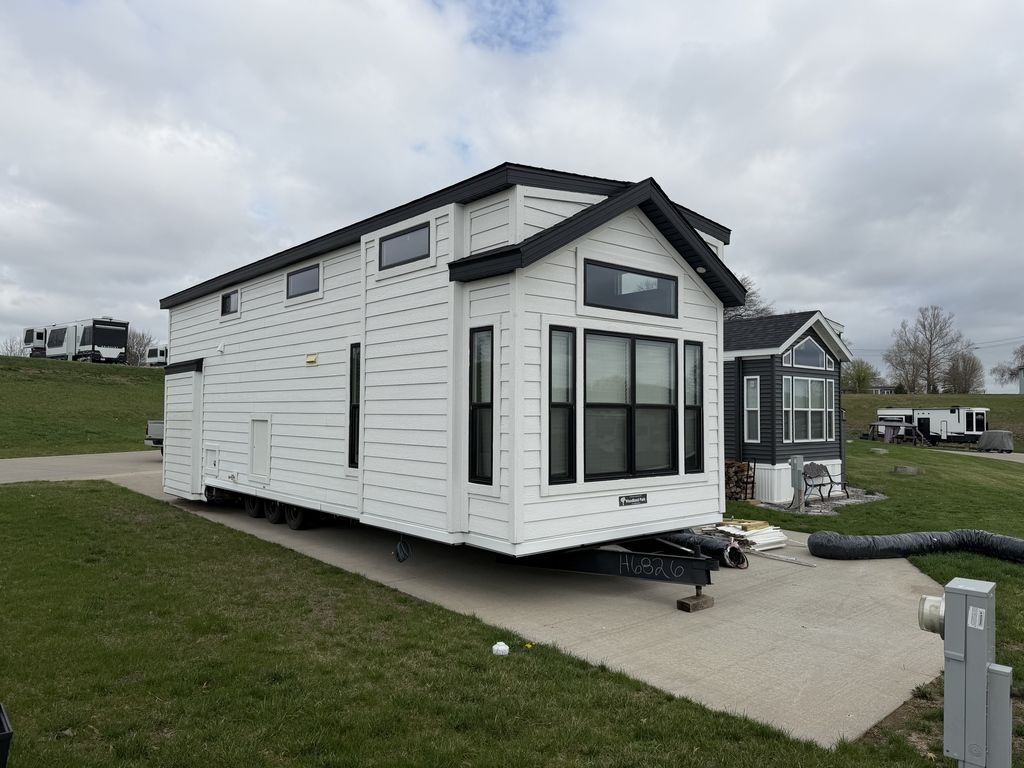 2022 Woodland Park Woodland Park TR256L Glacier 2022 - Sold Boat