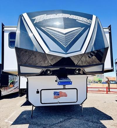 BOATZON | Grand Design Momentum 376THS 2021