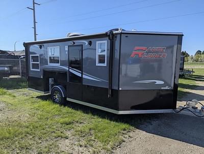 BOATZON | Ice Castle Fish Houses 8 X 17V RANGE RUNNER 2026