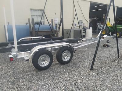 BOATZON | Load Rite 5 STARR Aluminum Tandem And Triaxle Bunk 5SAC23T5200102LTB1 2024